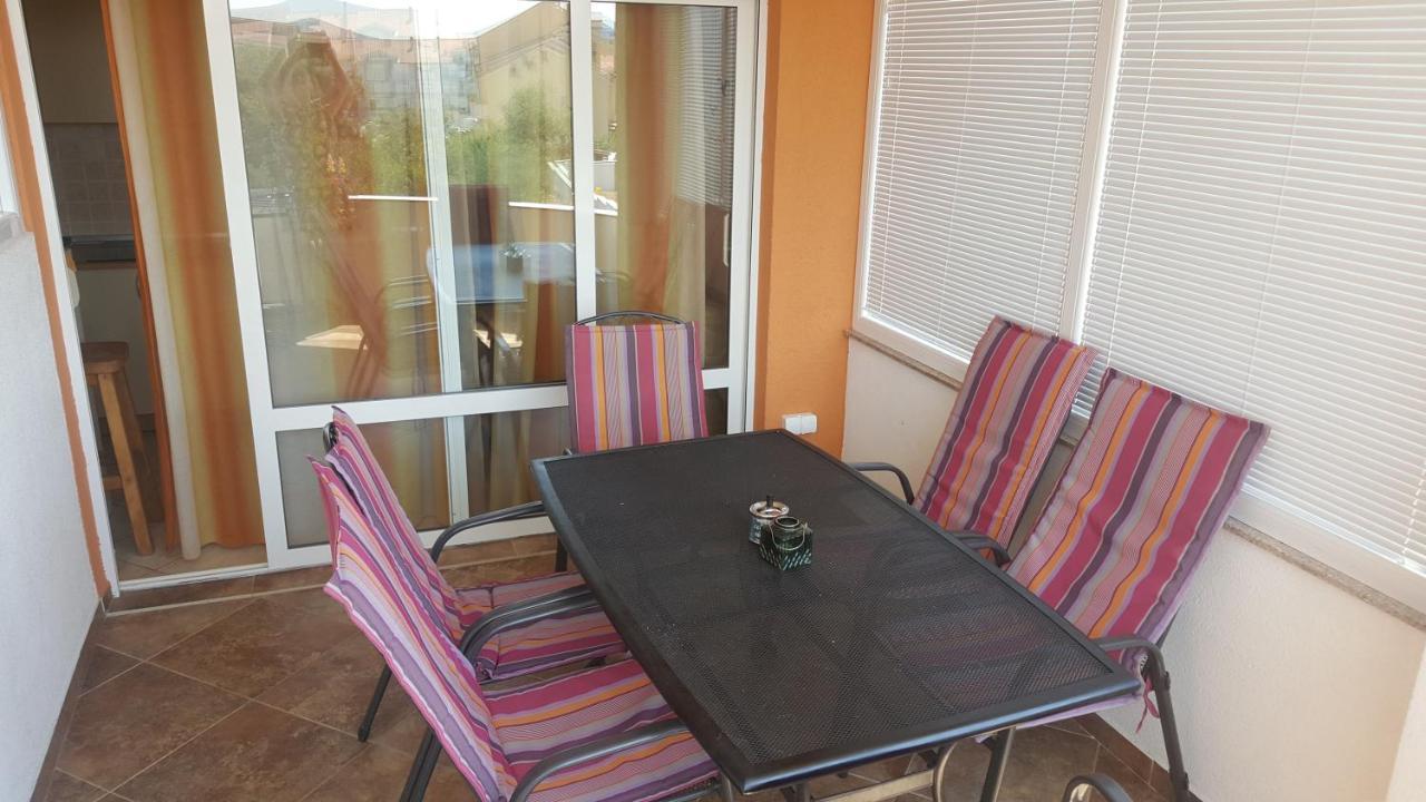 Apartments Jannine Биоград на Мору Екстериор снимка