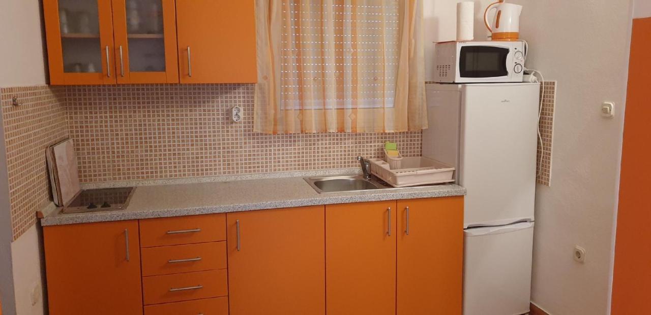 Apartments Jannine Биоград на Мору Екстериор снимка