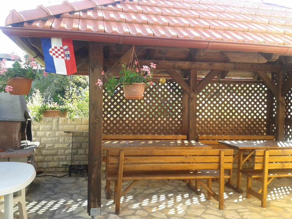 Apartments Jannine Биоград на Мору Екстериор снимка