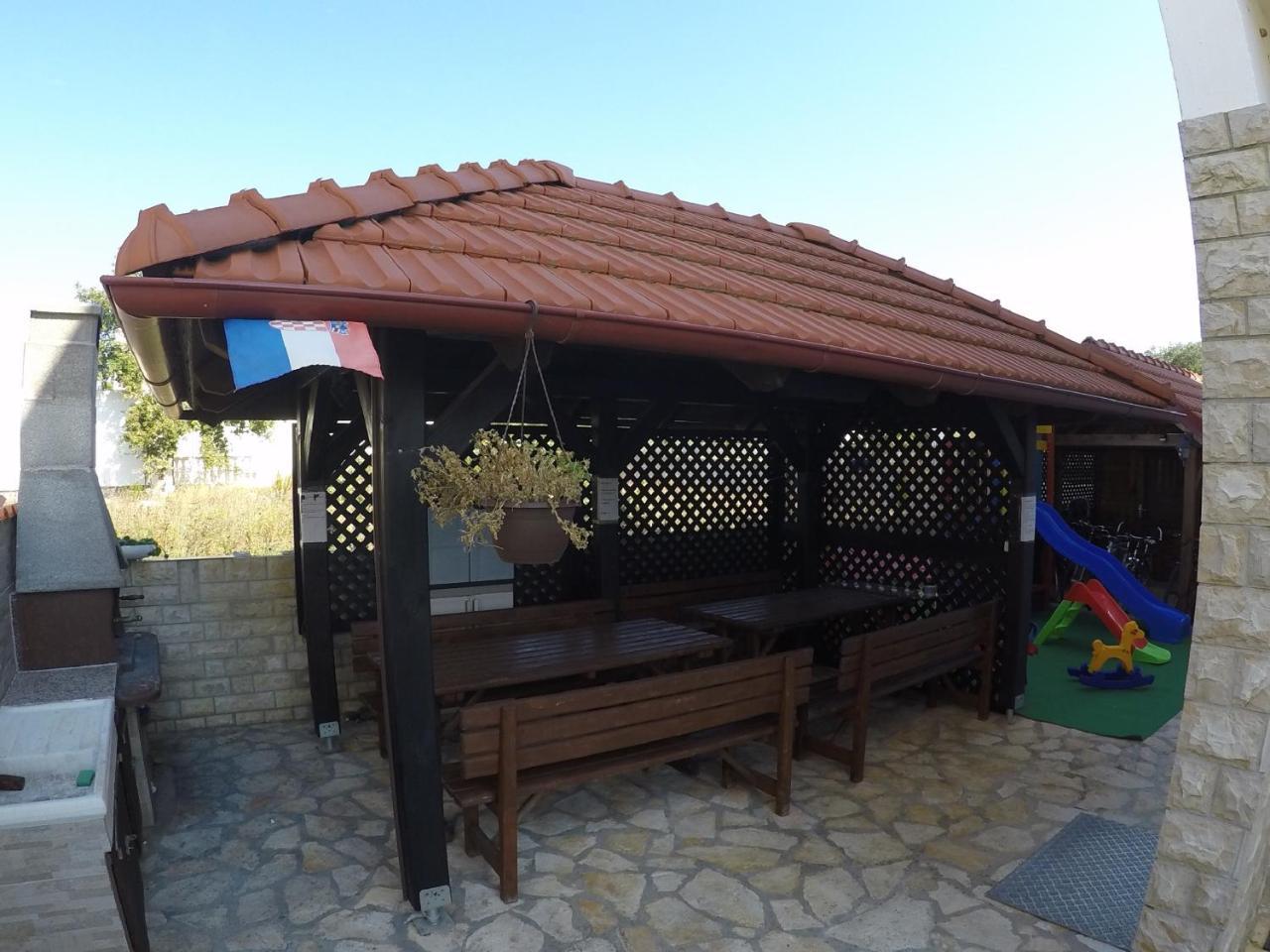 Apartments Jannine Биоград на Мору Екстериор снимка