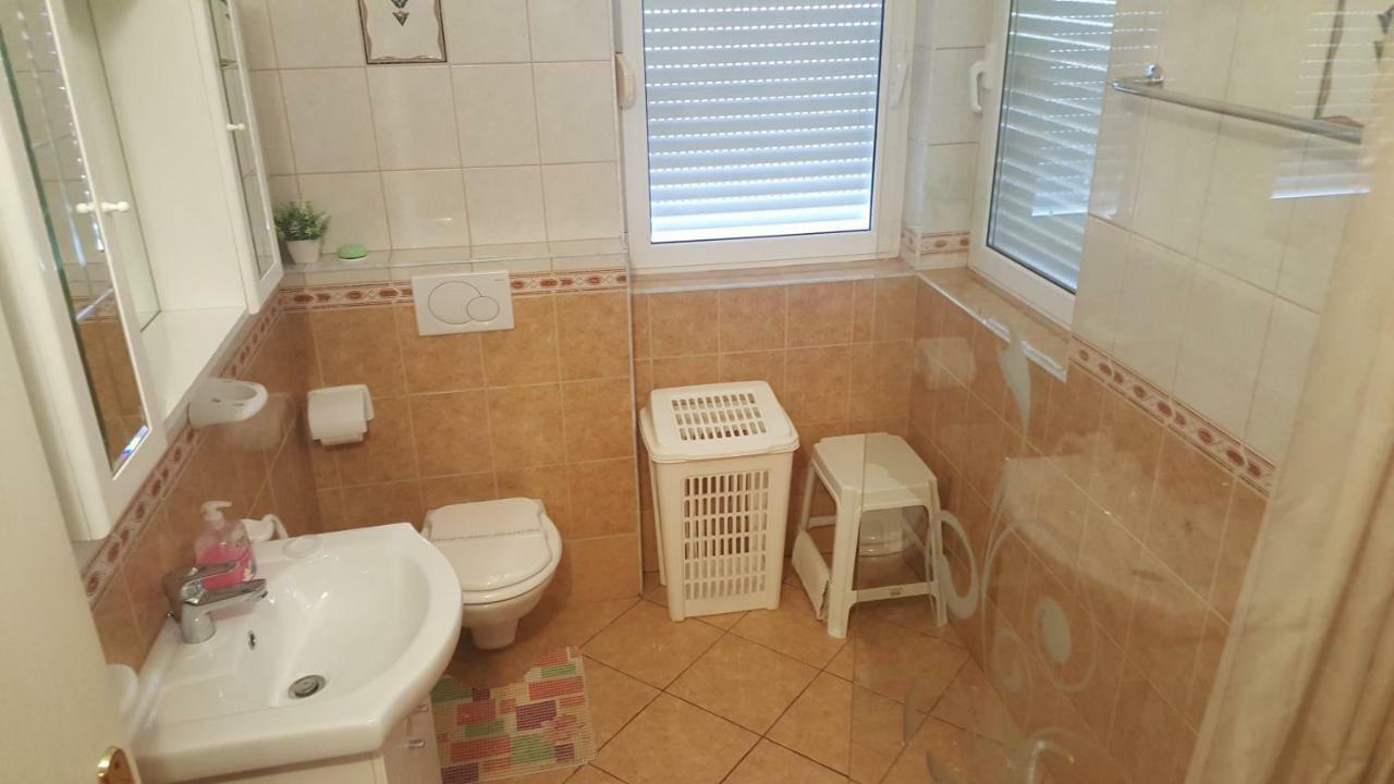 Apartments Jannine Биоград на Мору Екстериор снимка